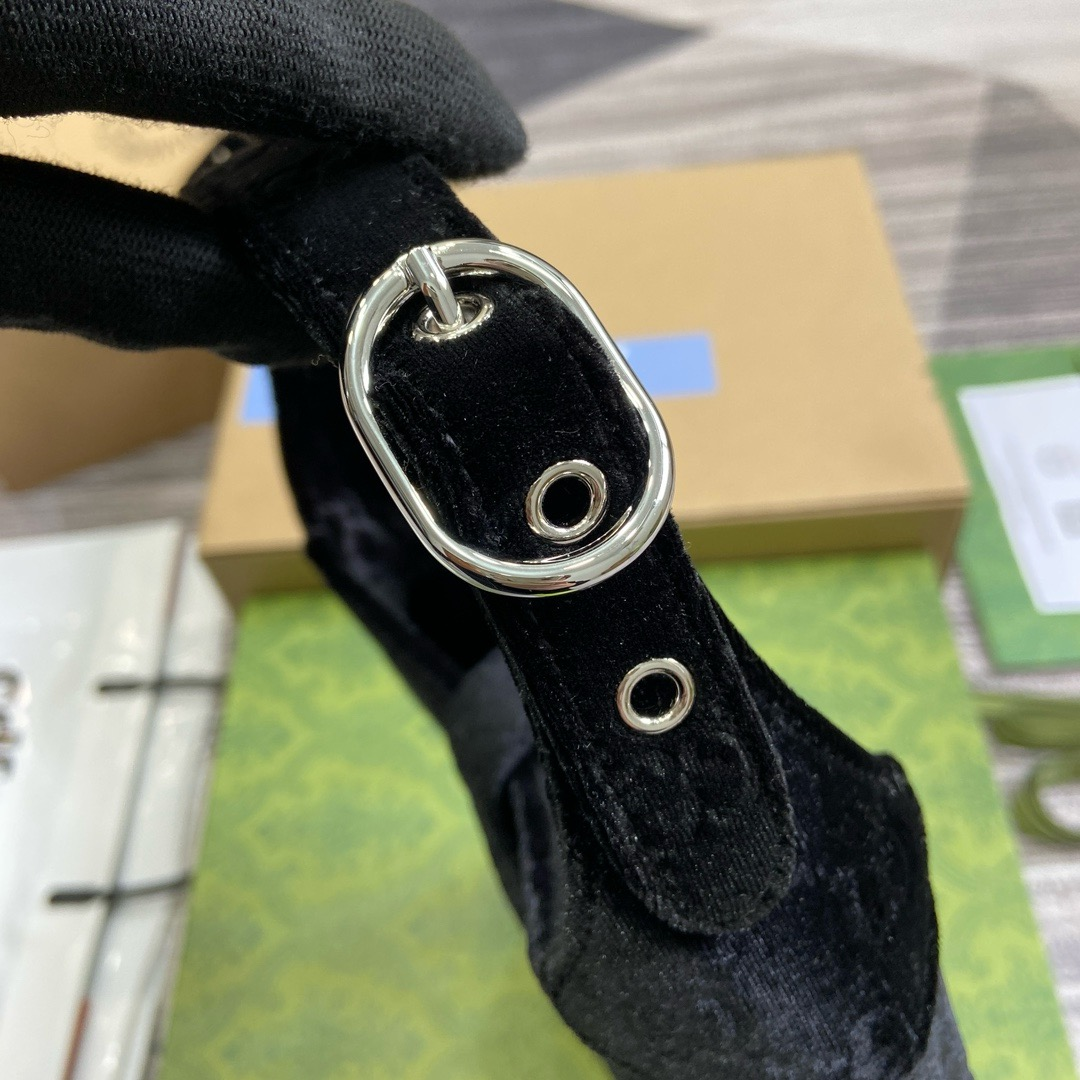 【764303】gucci Jackie 1961