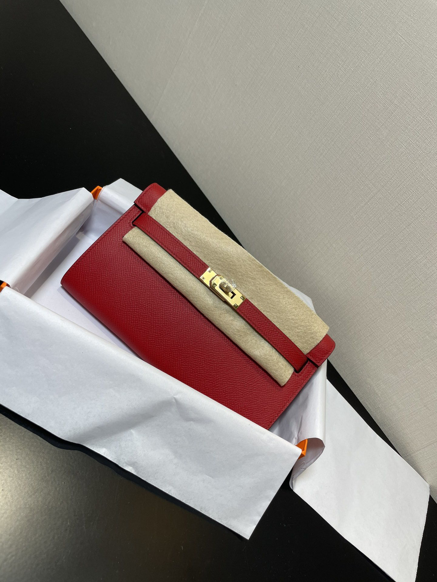 Hermès Kelly Messenger Bag red