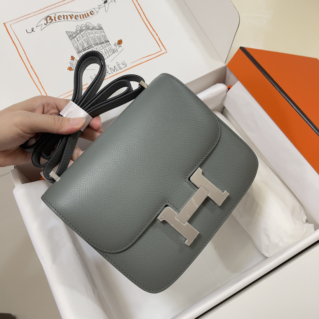 Hermès Constance 19cm Almond Green