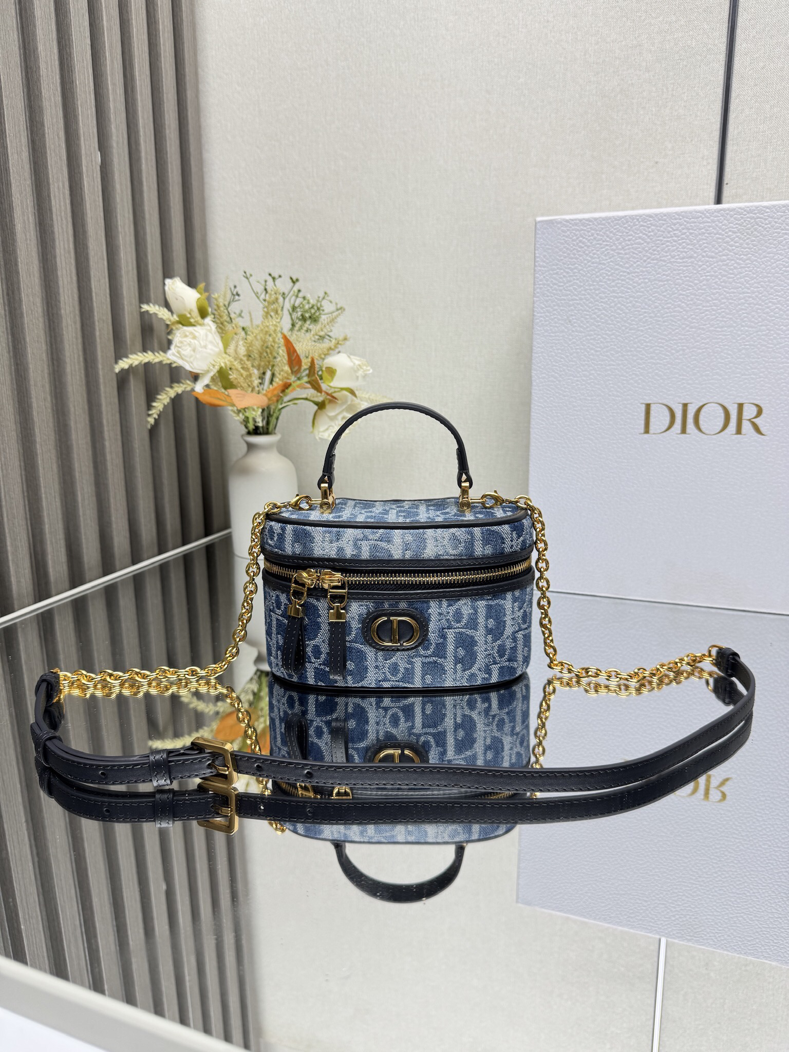 DIOR 30 Montaigne Mini Vanity Case 0820