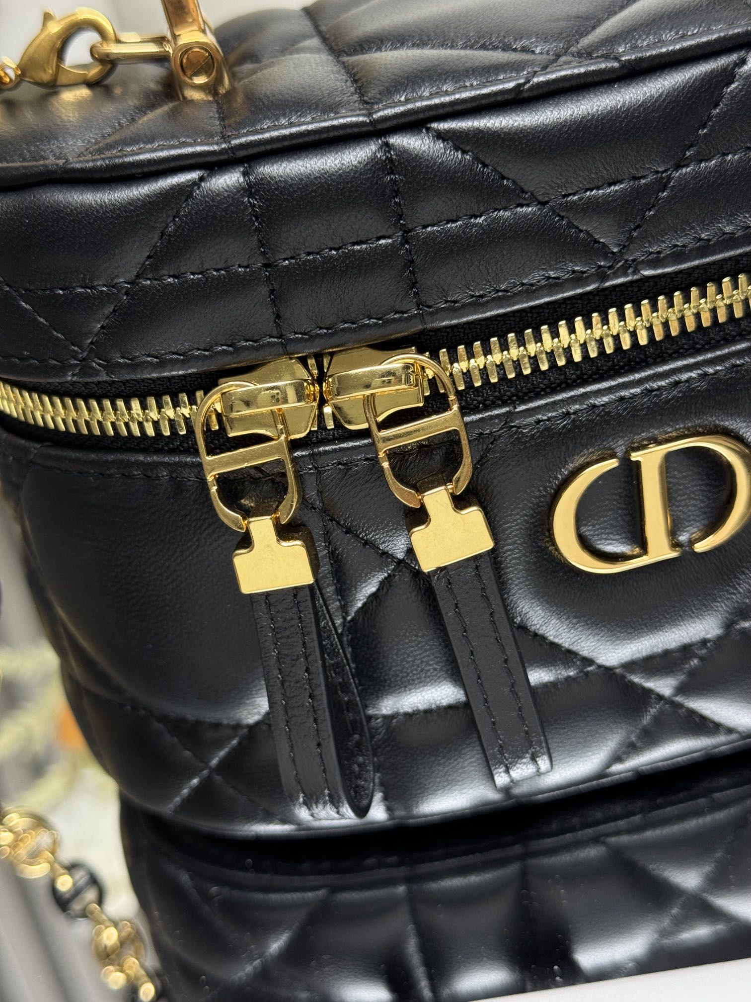 DIOR 30 Montaigne Mini Vanity Case 0820 black