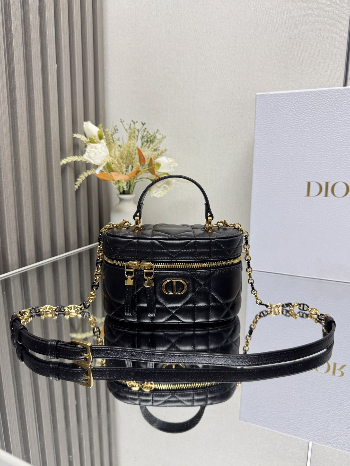 DIOR 30 Montaigne Mini Vanity Case 0820 black