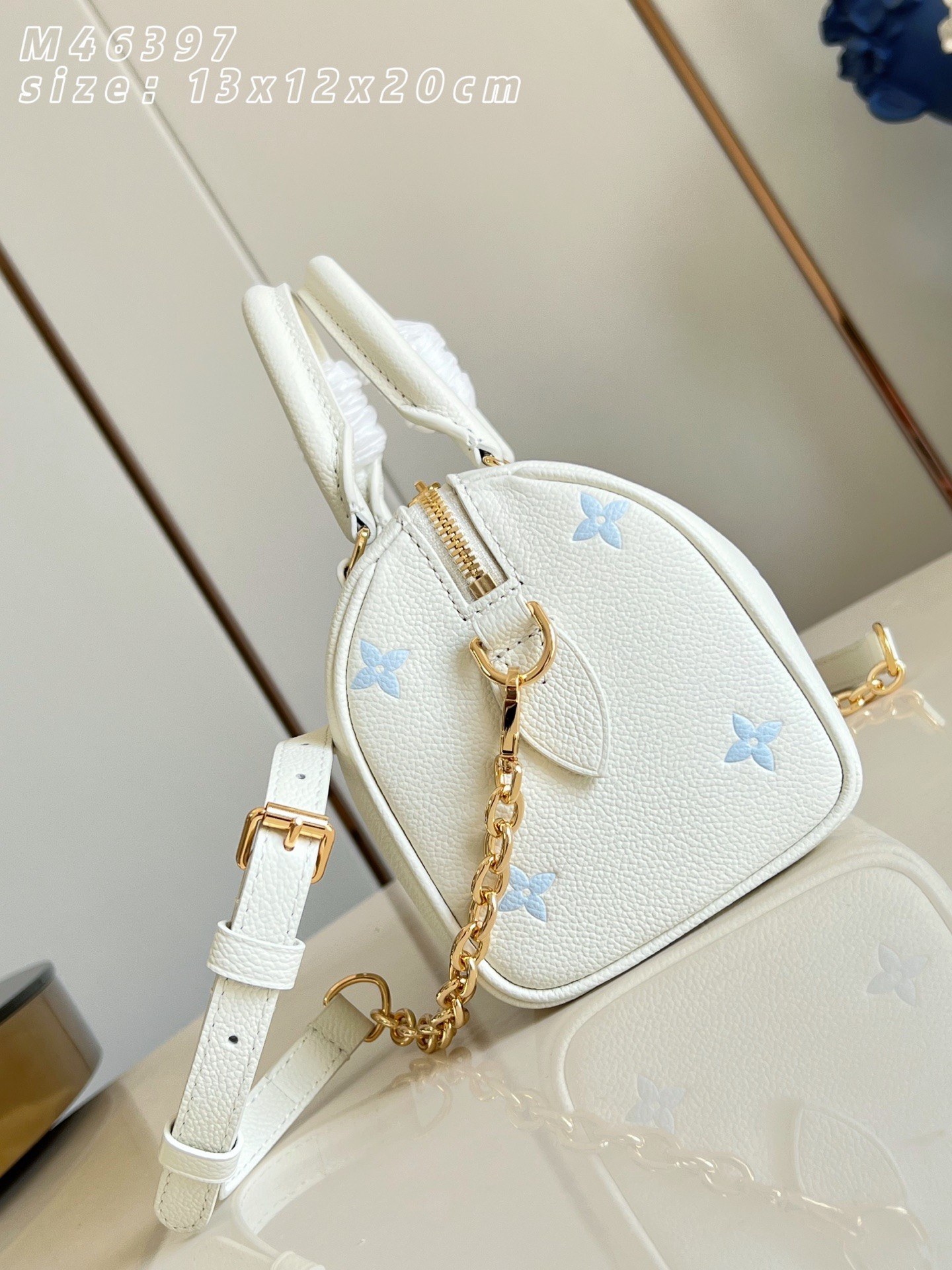 【 M46397 Creamy Silk Blue 】LV Speedy Bandoulière 20 handbag