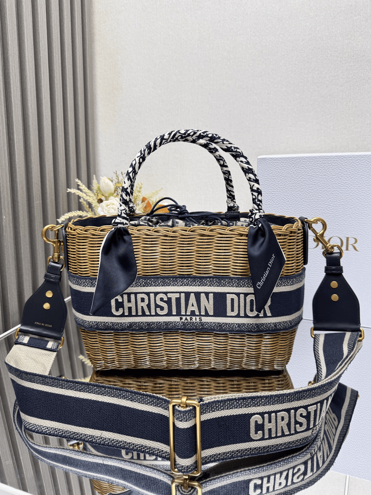 DIOR Book Tote Original factory basket packaging
