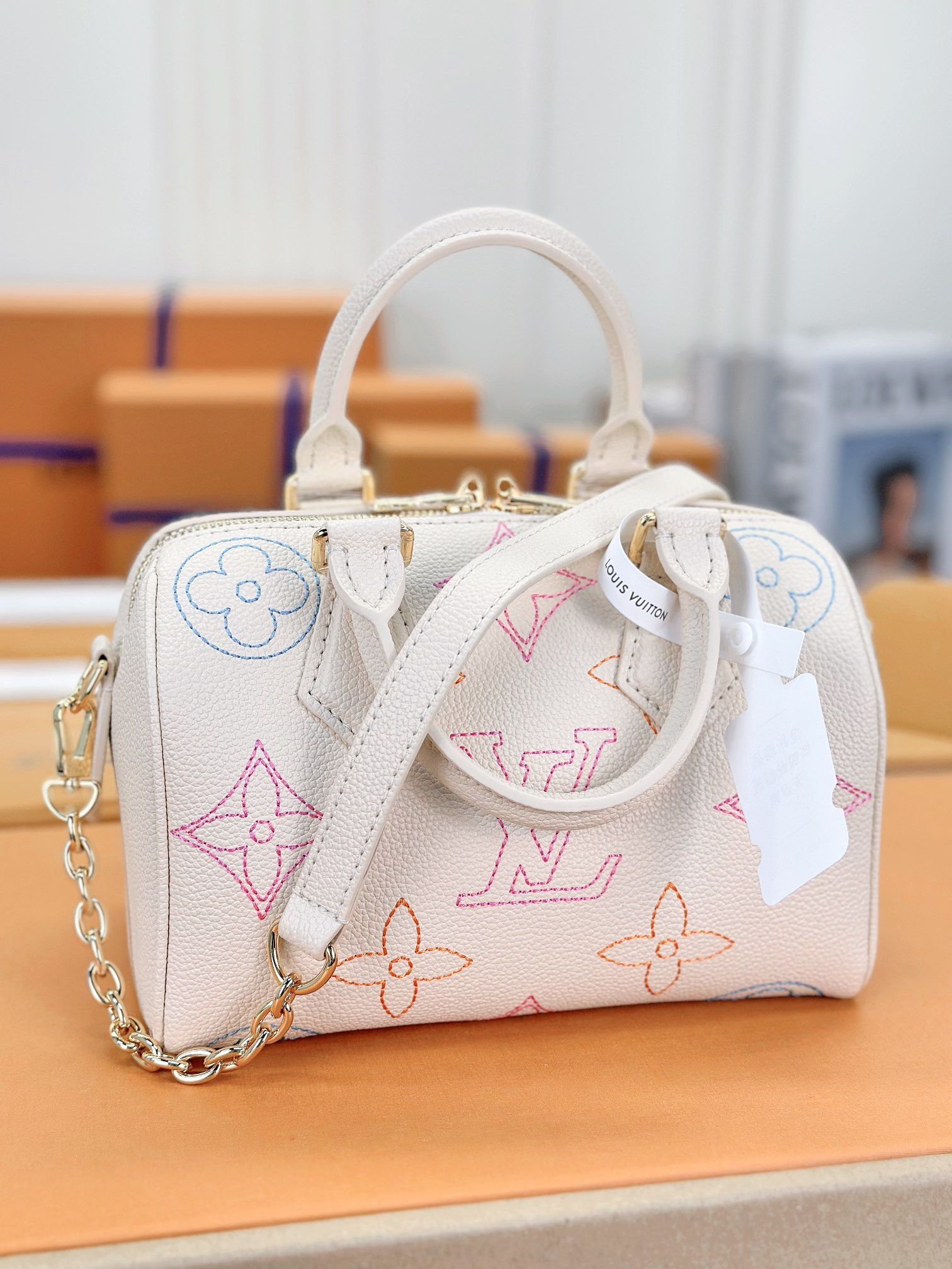 【M46397 Cream White Embroidered Pattern】LV Speedy Bandoulière 20 handbag