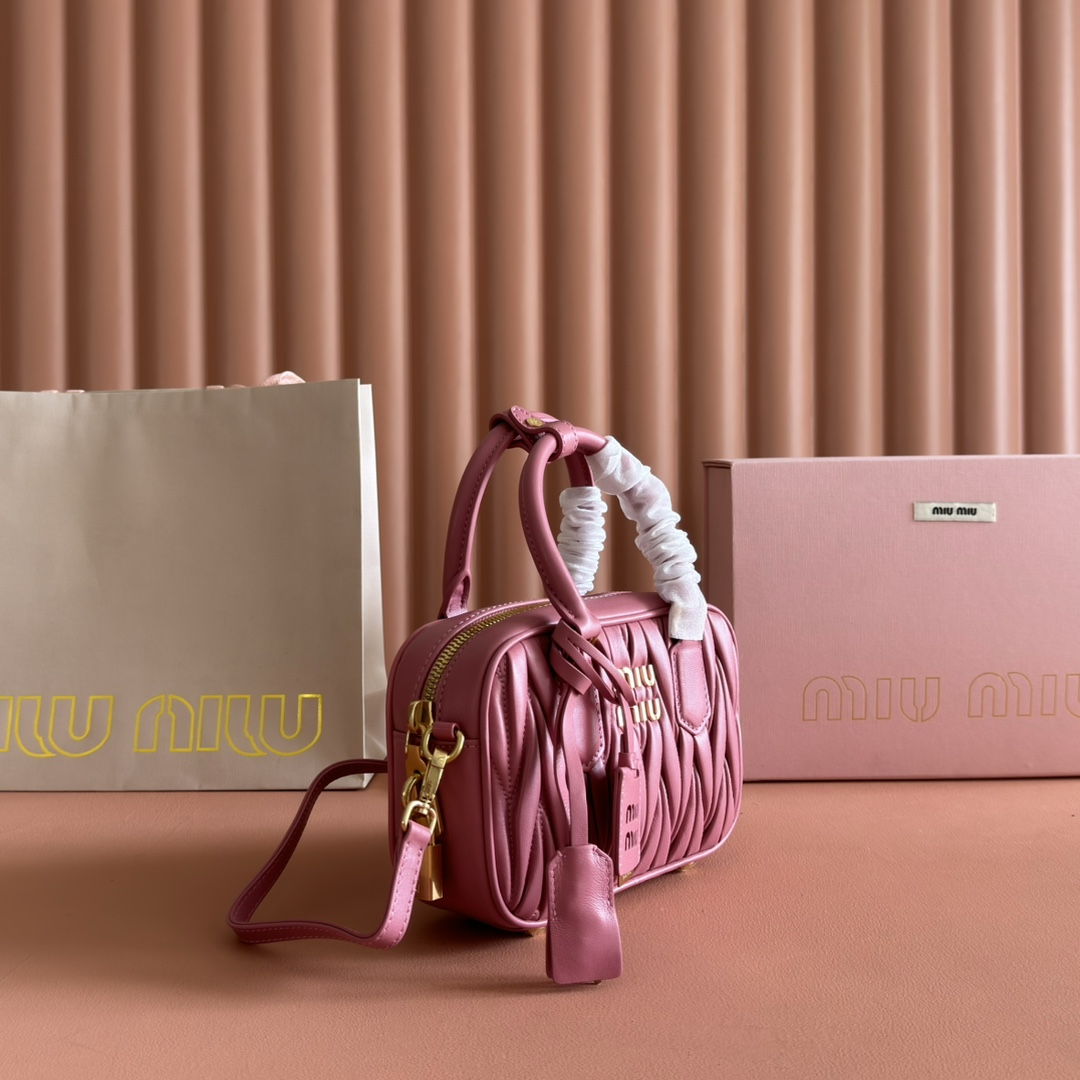 【5BB123 Pink】miumiu Arcadie 