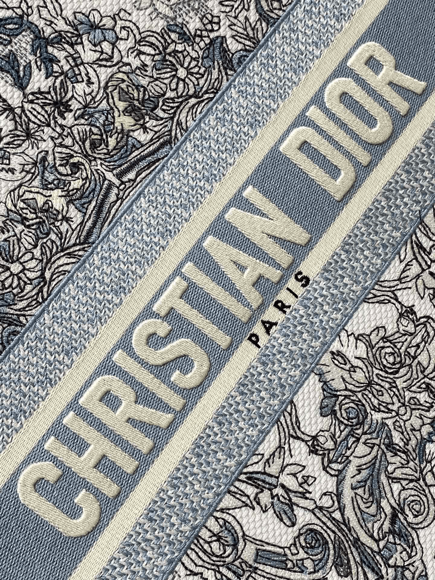 DIOR Book Tote christmas limited edition