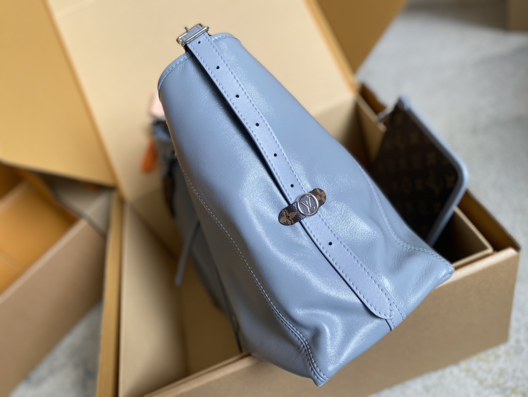 【 M25143 Gray 】LV CarryAll Cargo medium-sized handbag