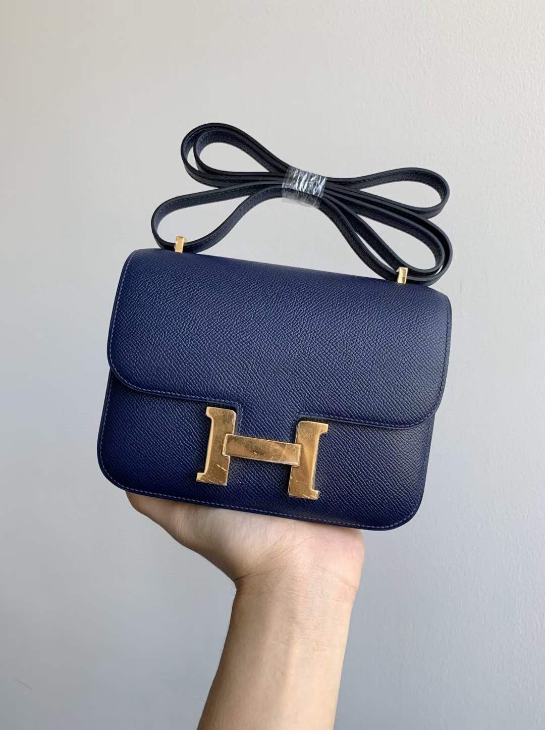 Hermès Constance 19cm gemstone blue