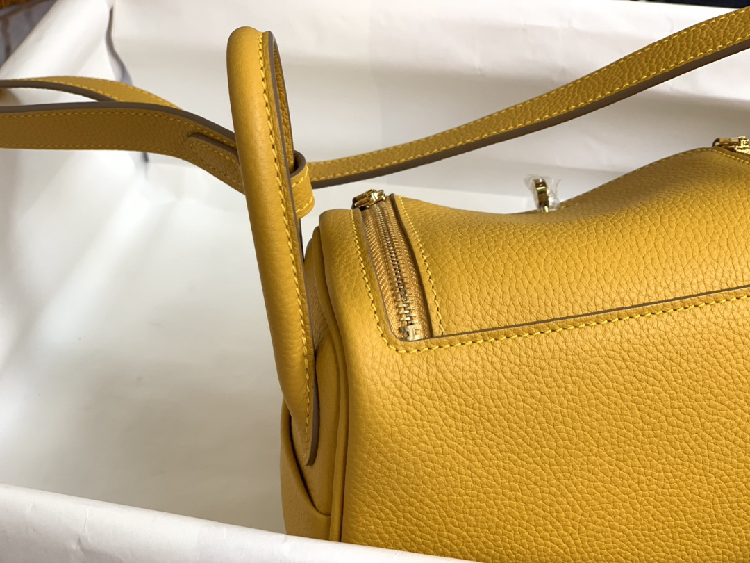 Hermès  Mini Lindy 19 yellow