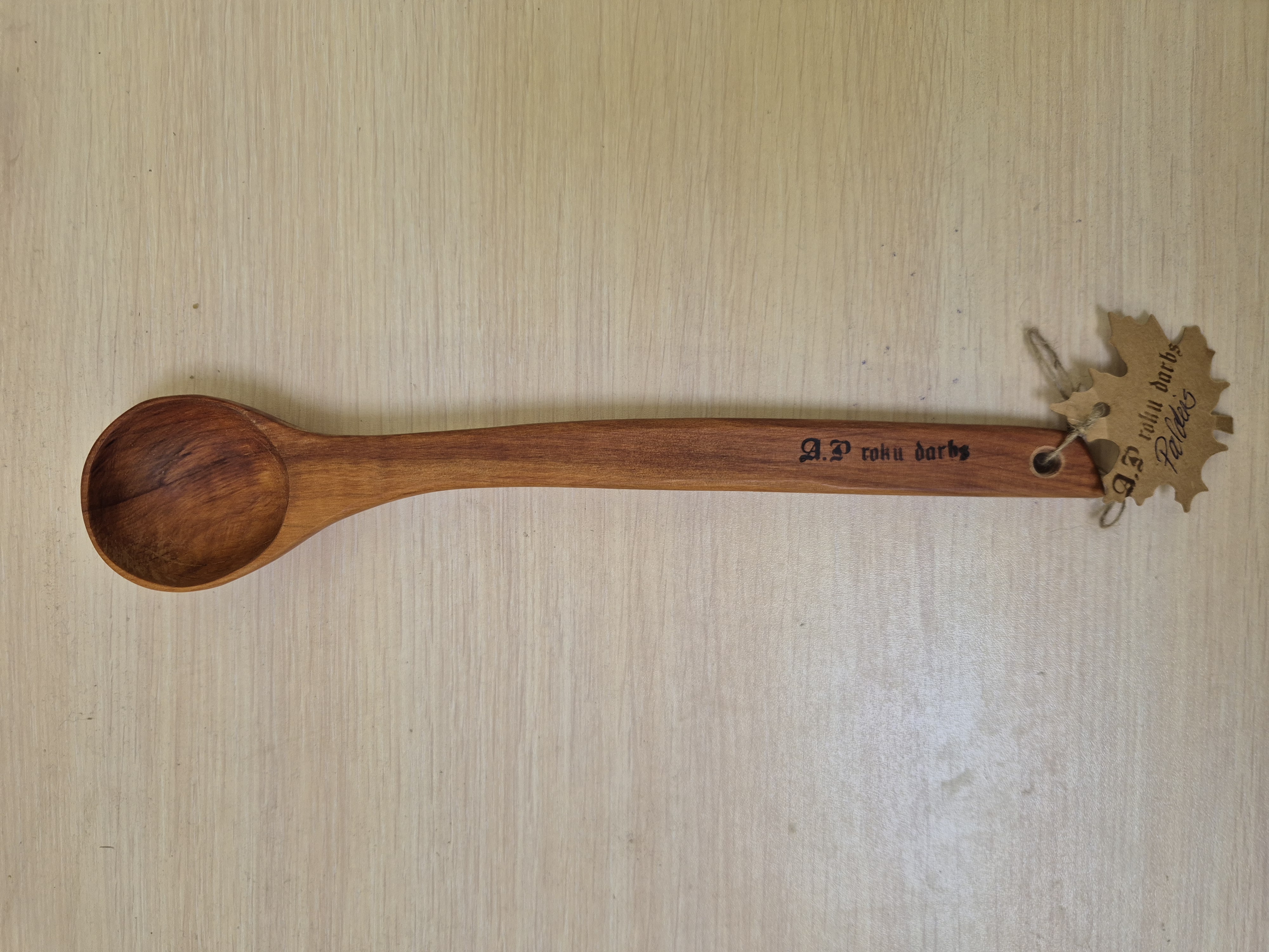 Didelis medinis šaukštas