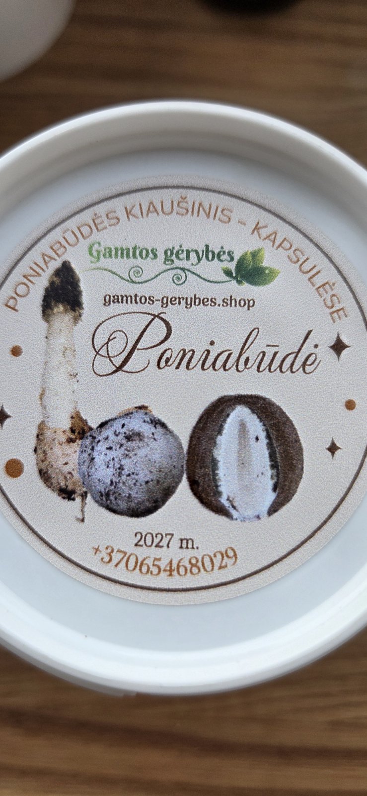 Miško laukinė Poniabūdė kapsulėse