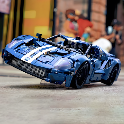 Niebieski samochód wyścigowy Ford GT