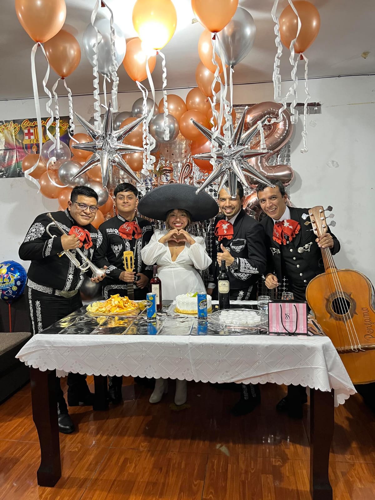 Show de 4 Integrantes | 45 Minutos