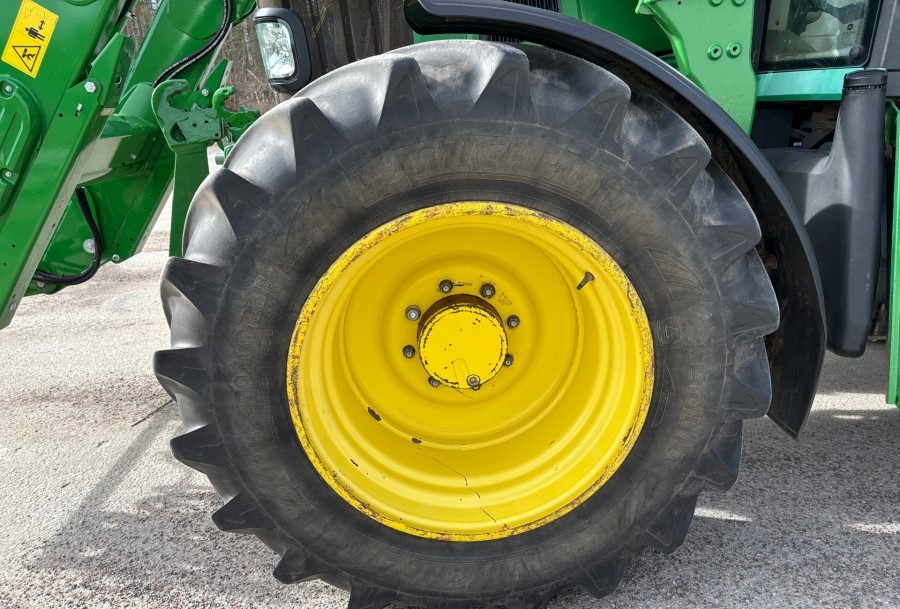 2007 John Deere 6430 Premium Tractor with front loader and front lift