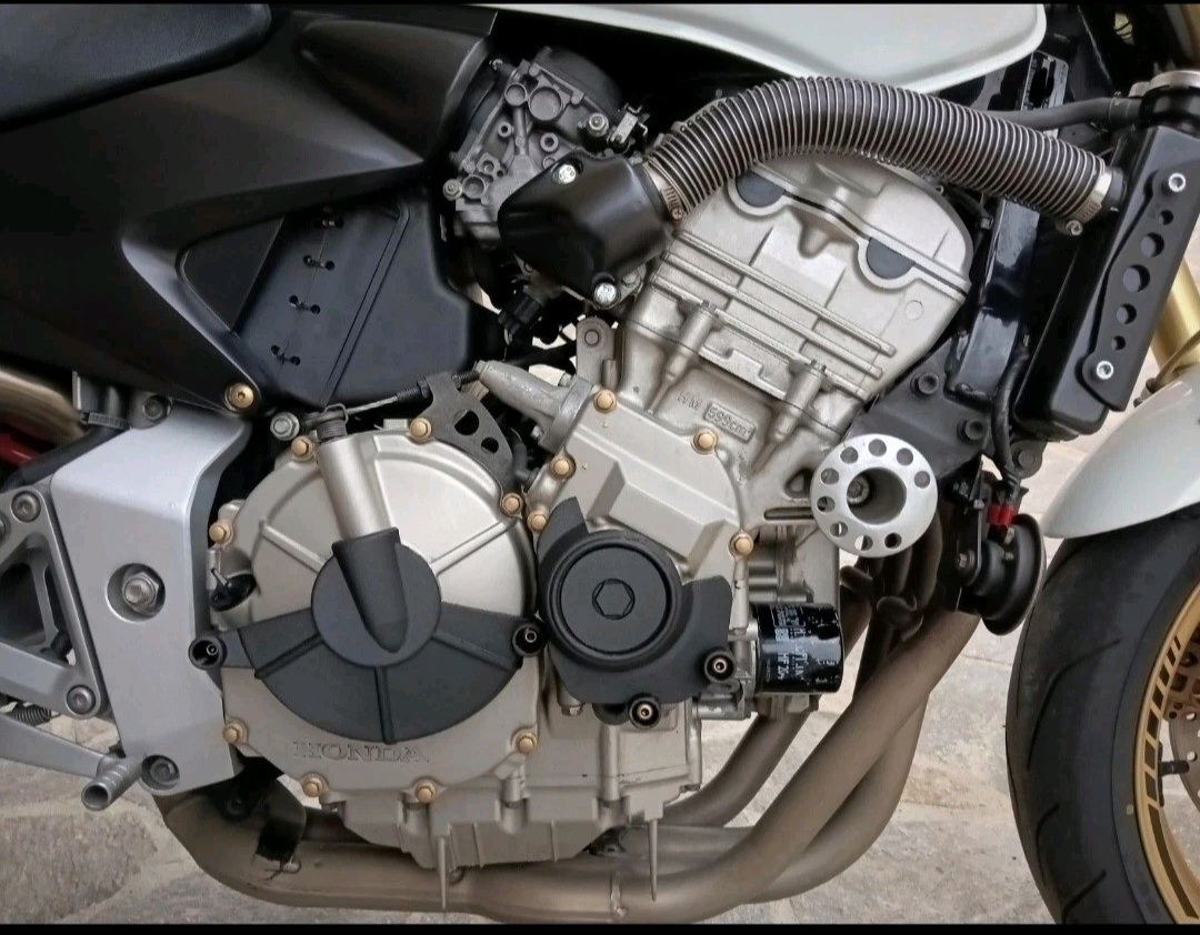 Kit Copricarter Hornet 600