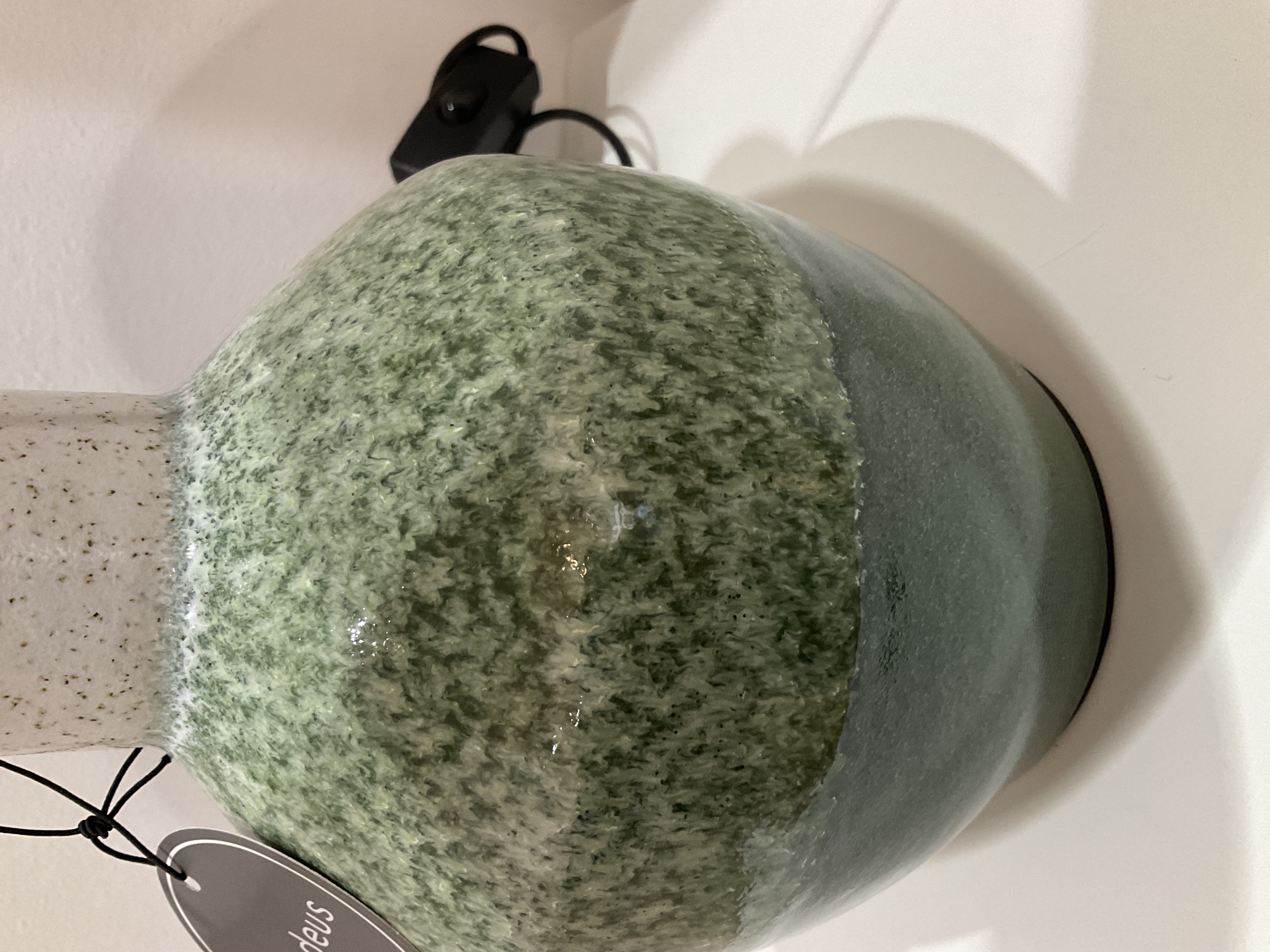 Lámpara de mesa cerámica verde