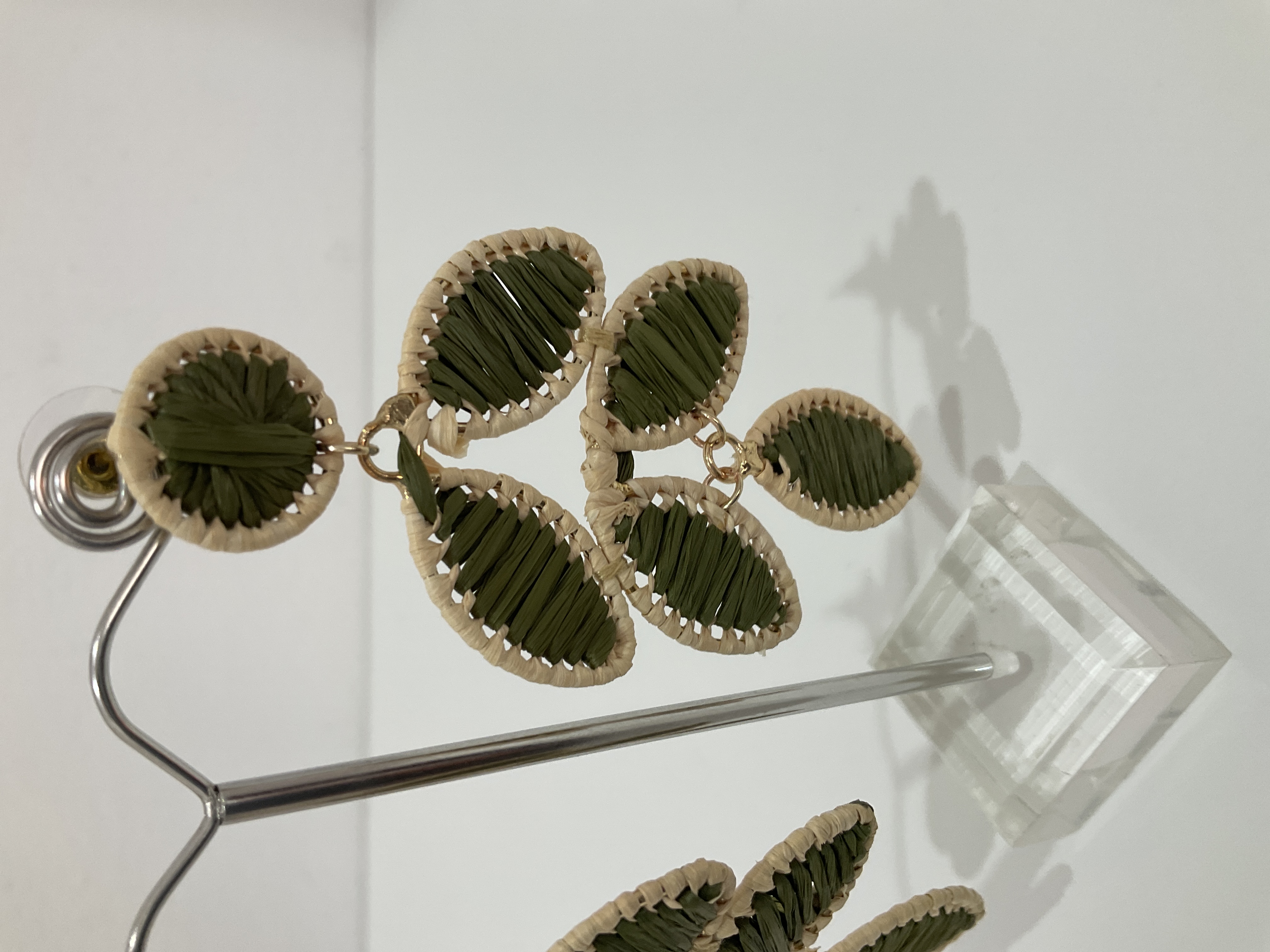 Pendientes hoja verde