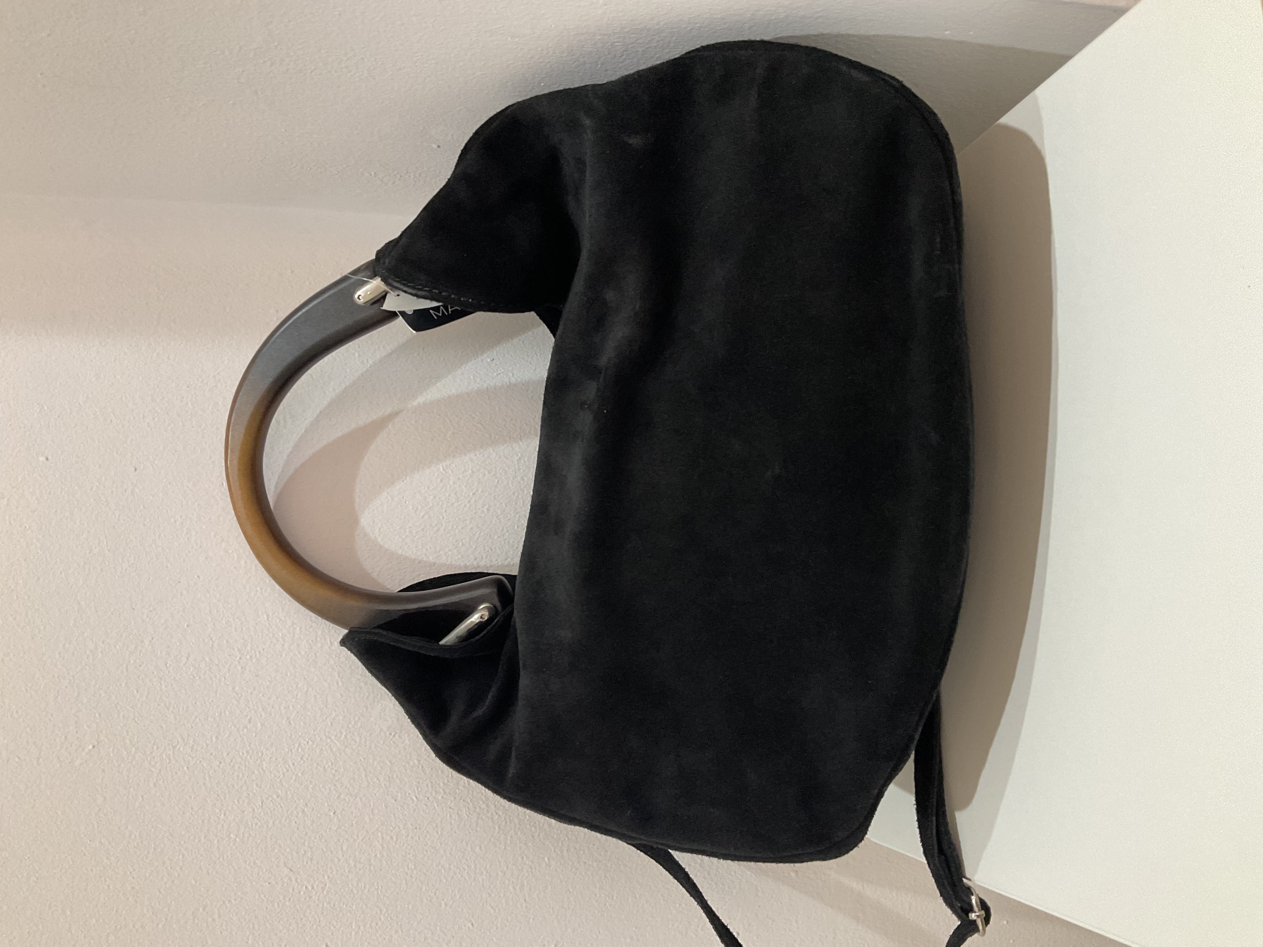 Bolso de mano negro de ante