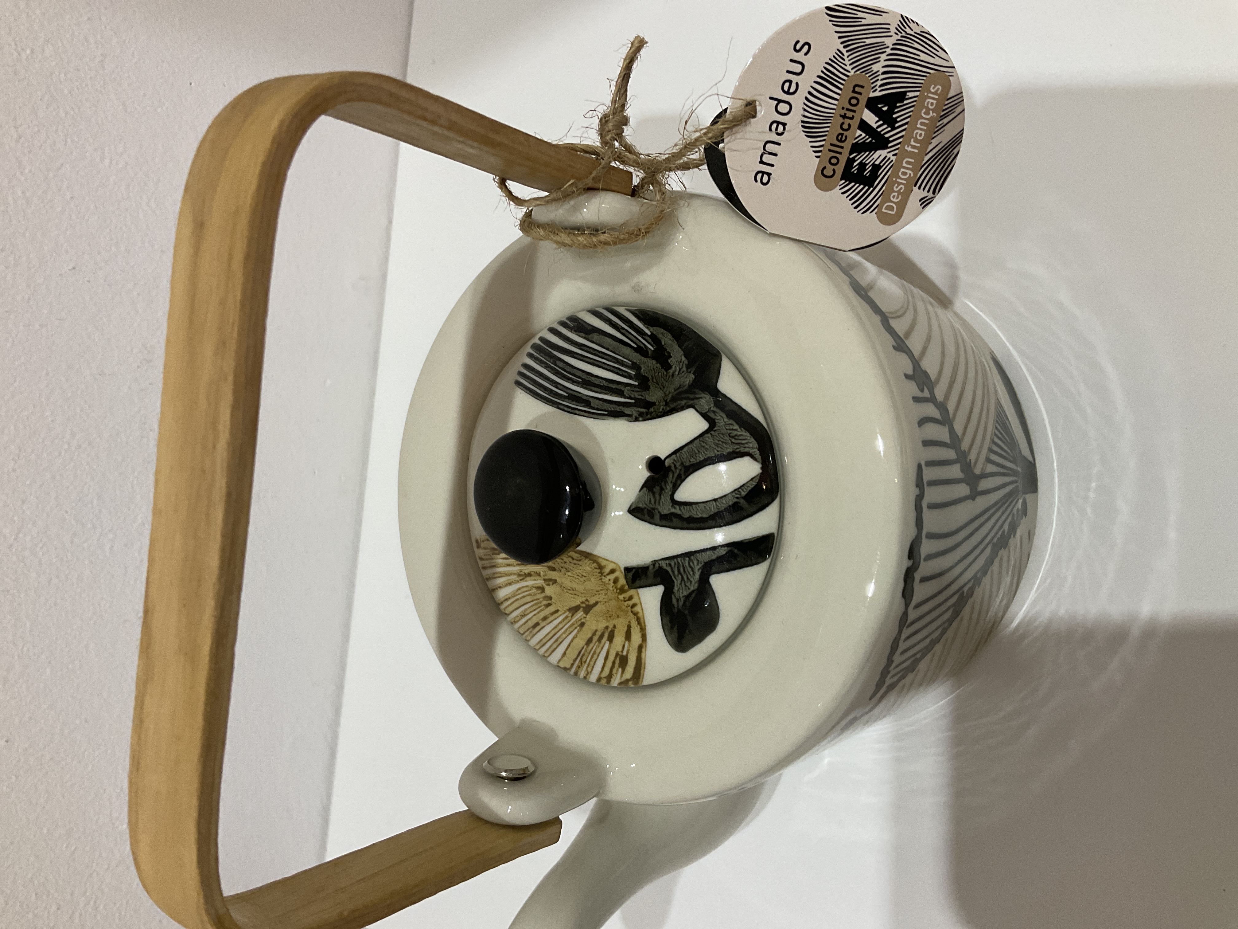 Tetera de cerámica artística