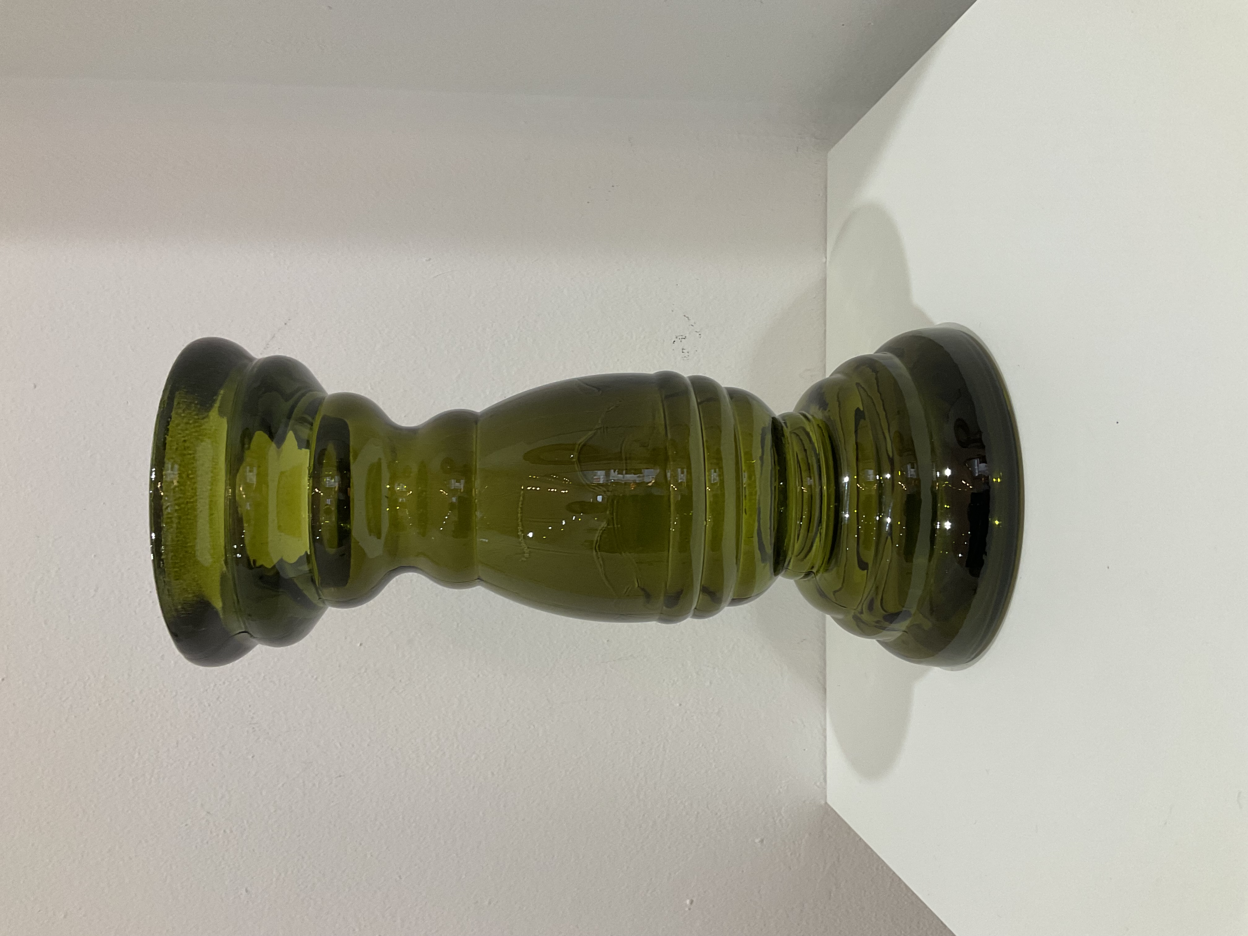 Candelabro de vidrio reciclado verde