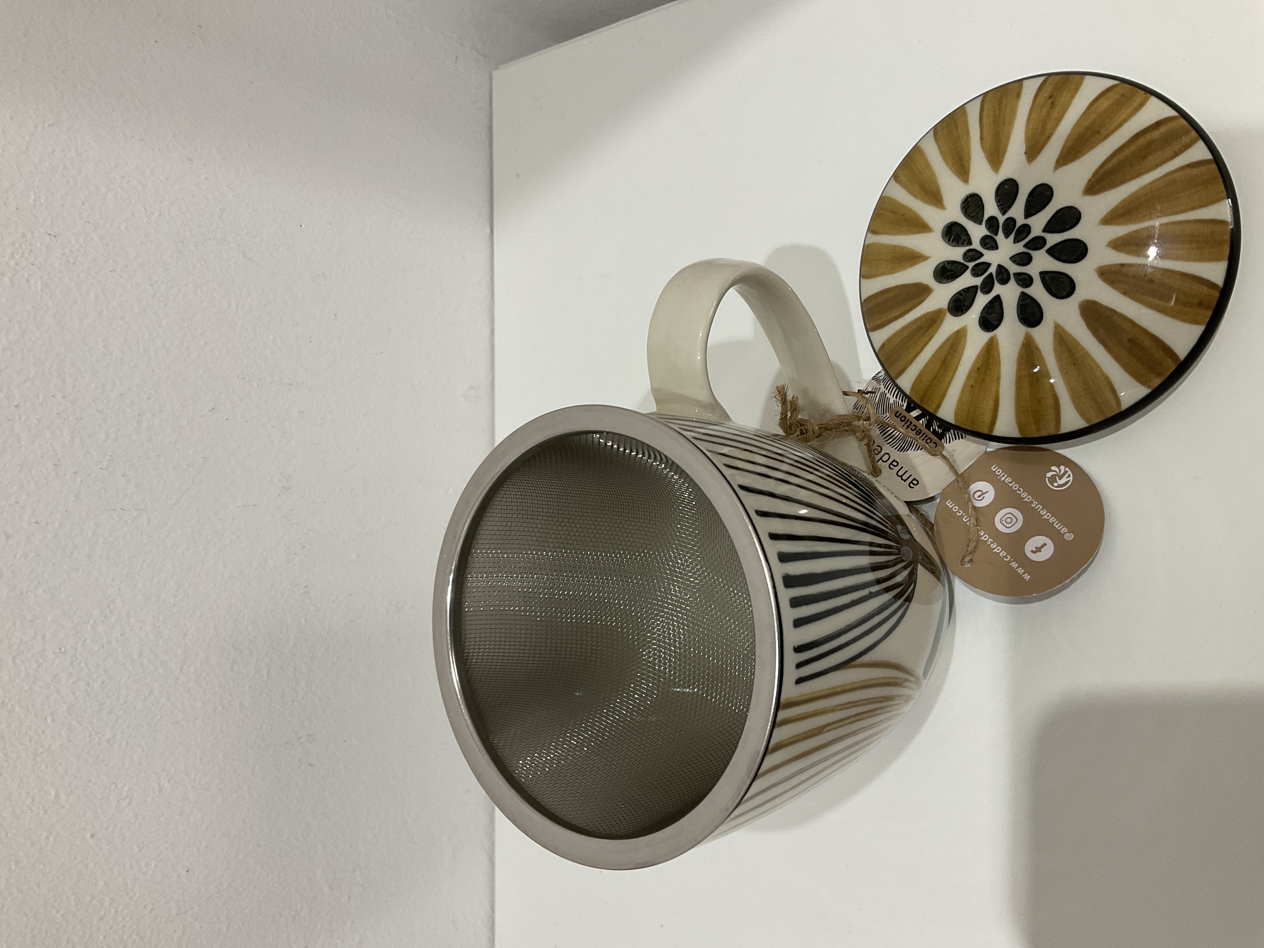 Taza de cerámica artesanal