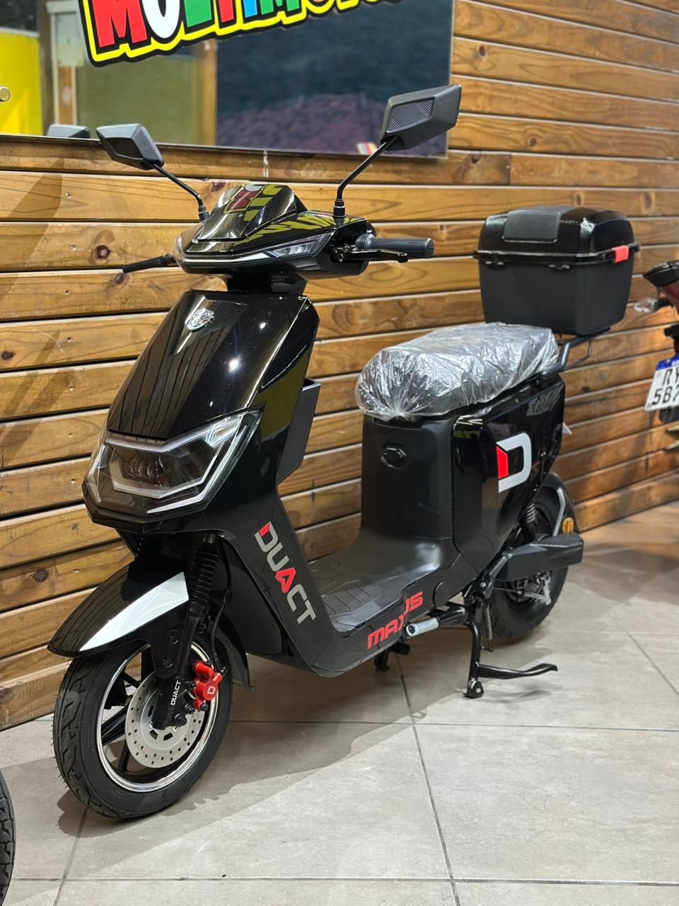MOTO ELÉTRICA - DUACT MAXUS (PRETA)