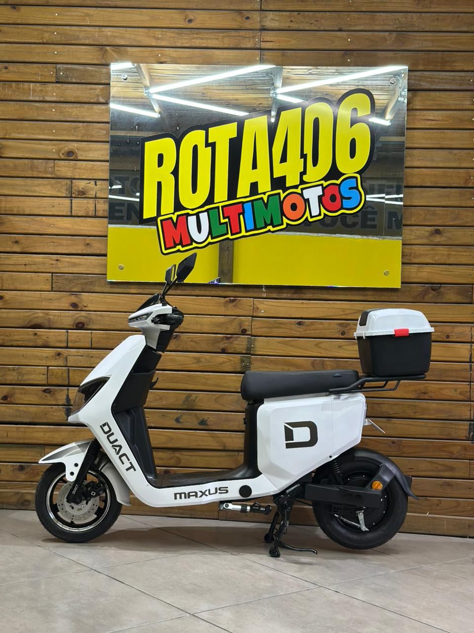 MOTO ELÉTRICA - DUACT MAXUS (BRANCA)