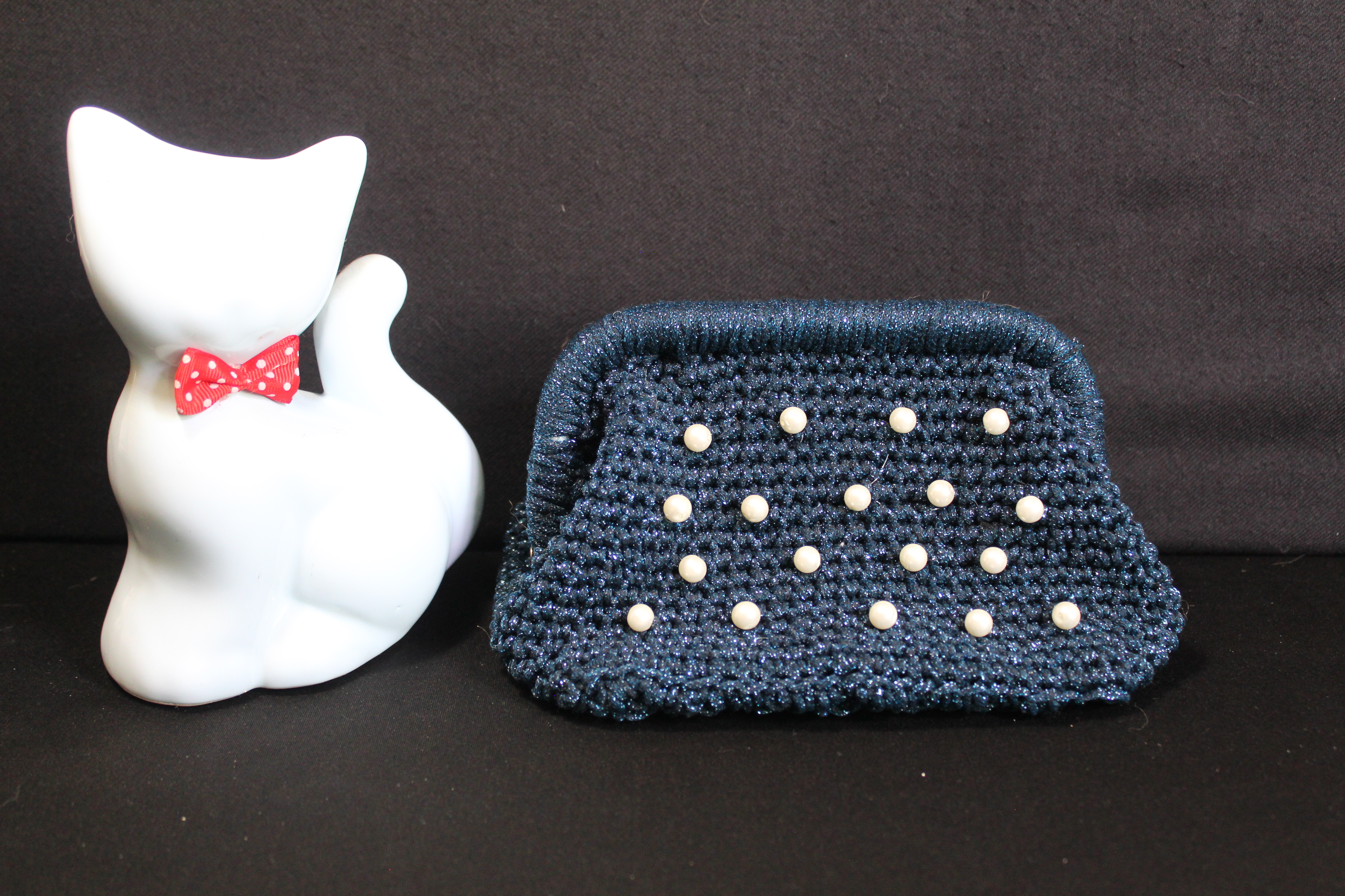 İnci Boncuk Süslemeli Burs Çanta