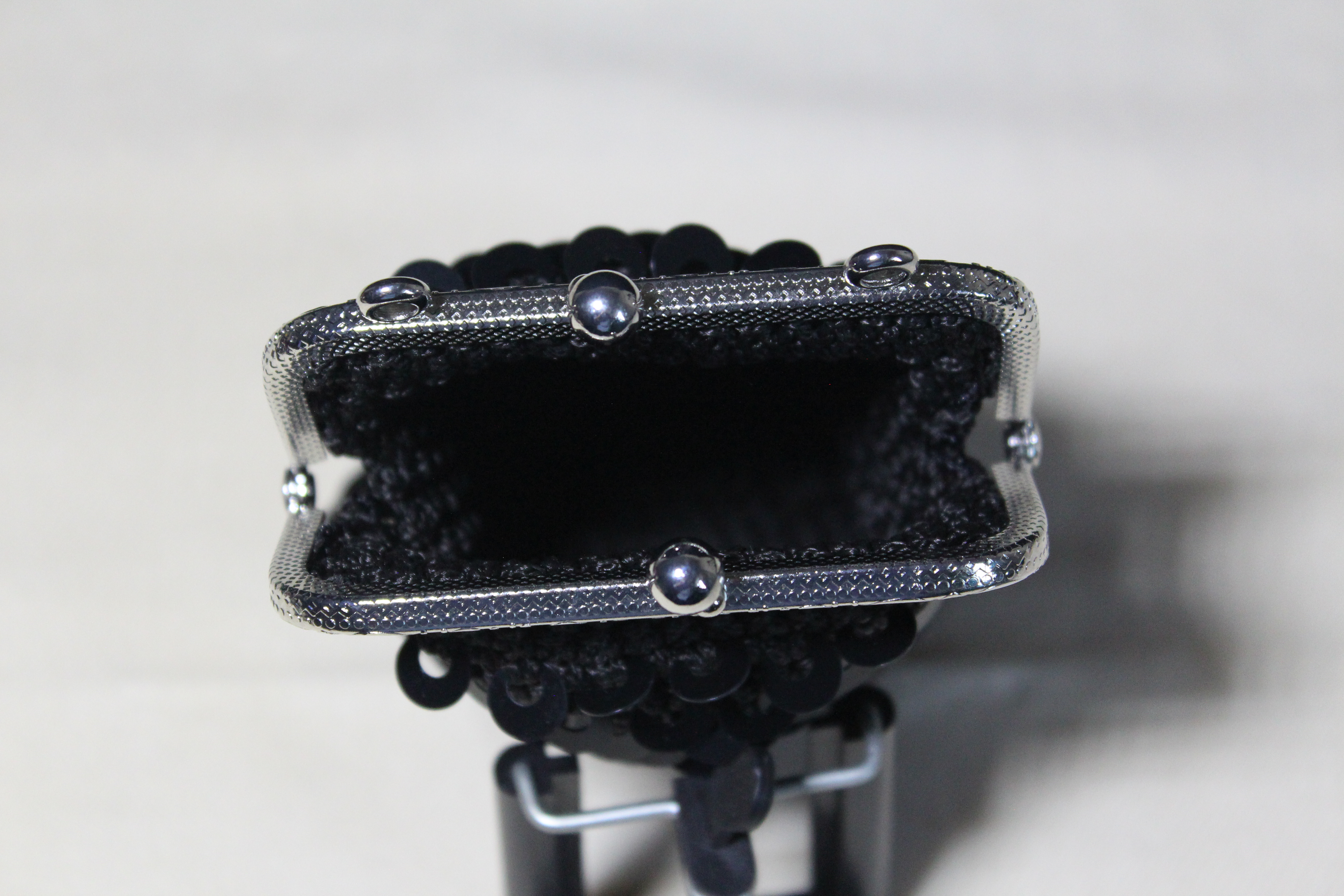 El Yapımı Siyah Omuz Çantası