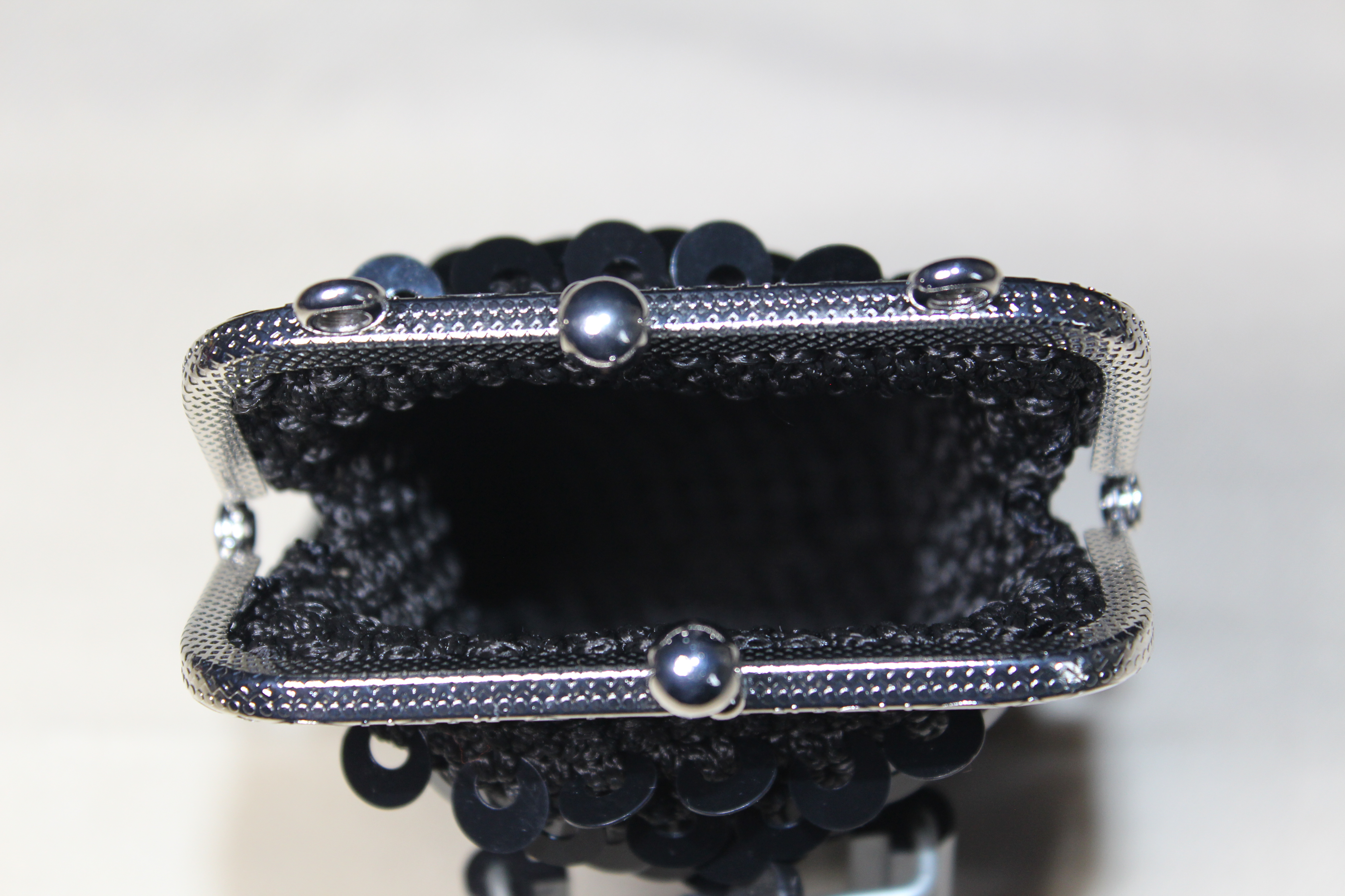 El Yapımı Siyah Omuz Çantası