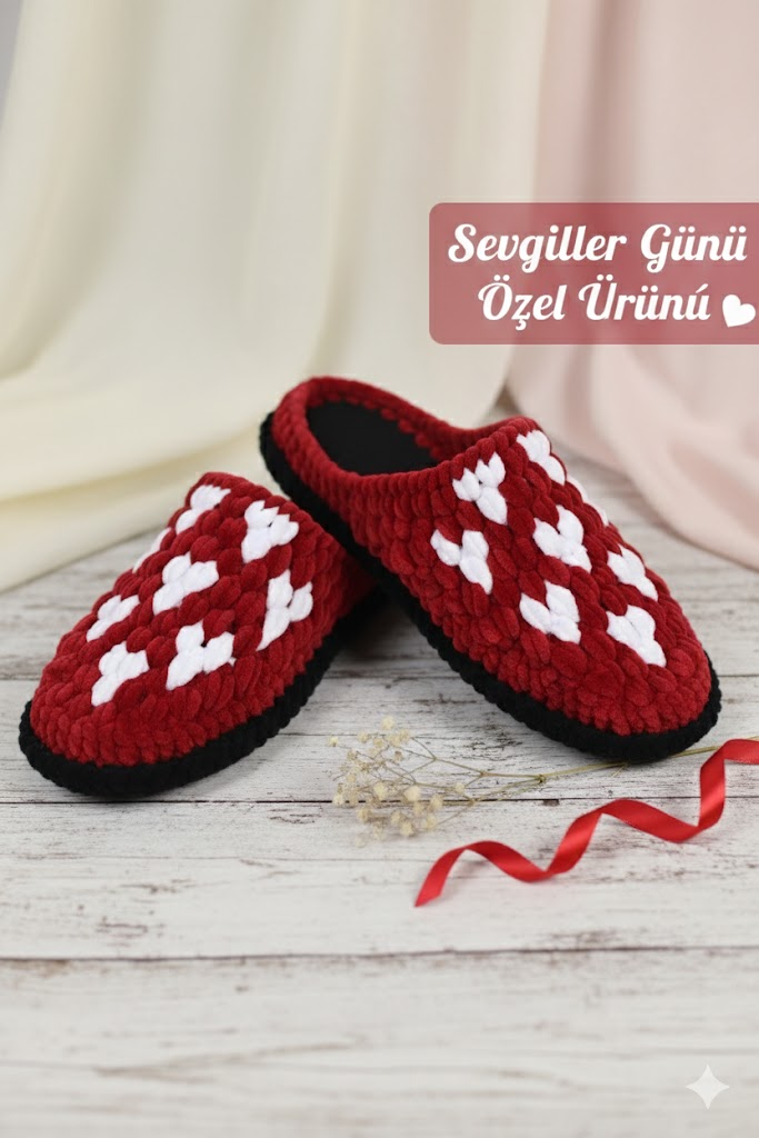 Kalpli Kırmızı Ev Terliği