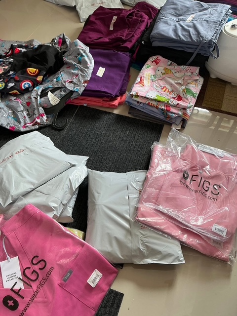 Lote de Uniformes Médicos 15 Variedad de marcas