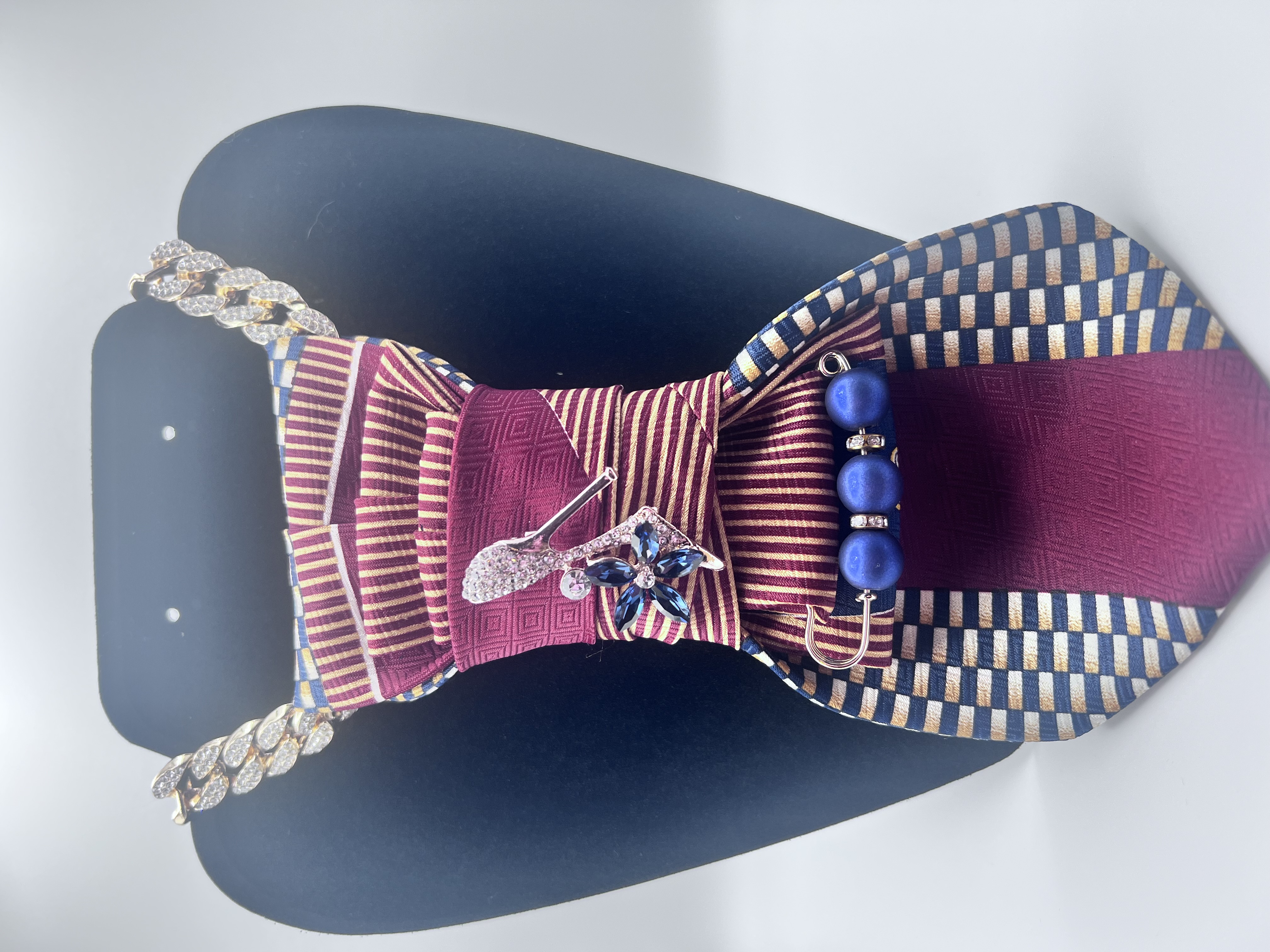 BURGUNDY, GOLD & BLUE – “LUXURY IN MOTION”