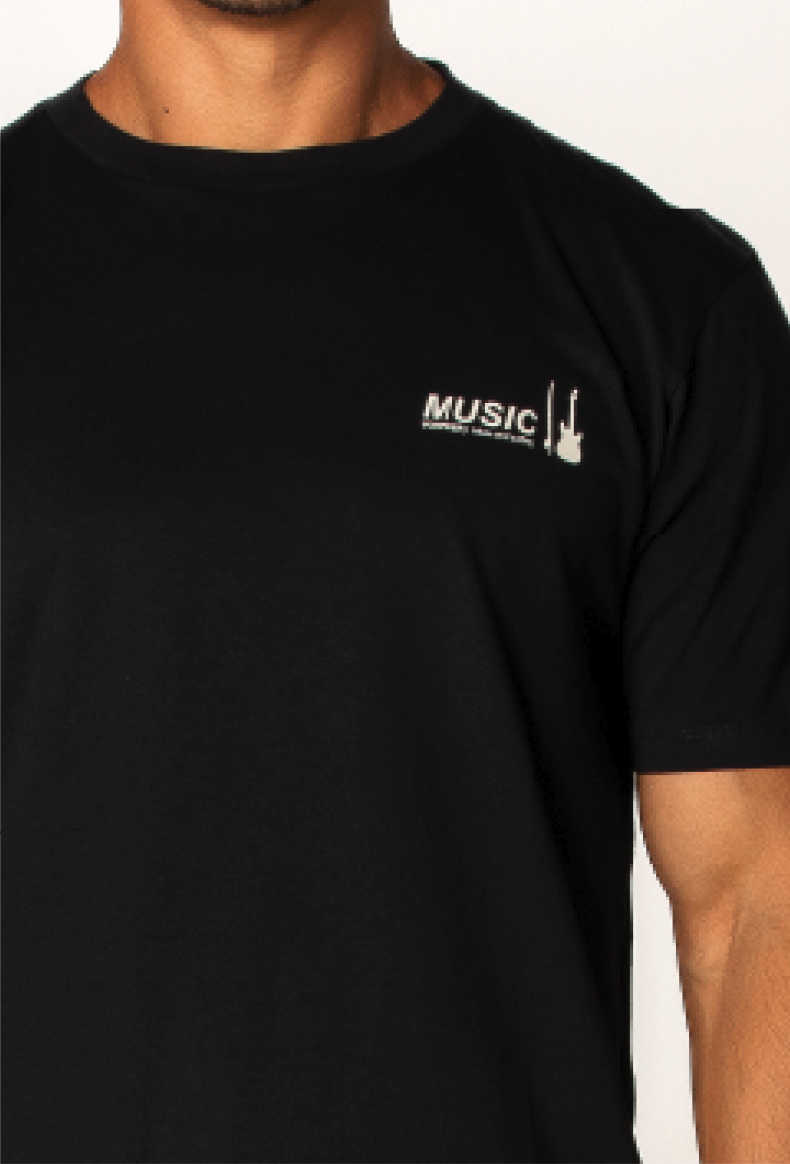 Camiseta preta Music