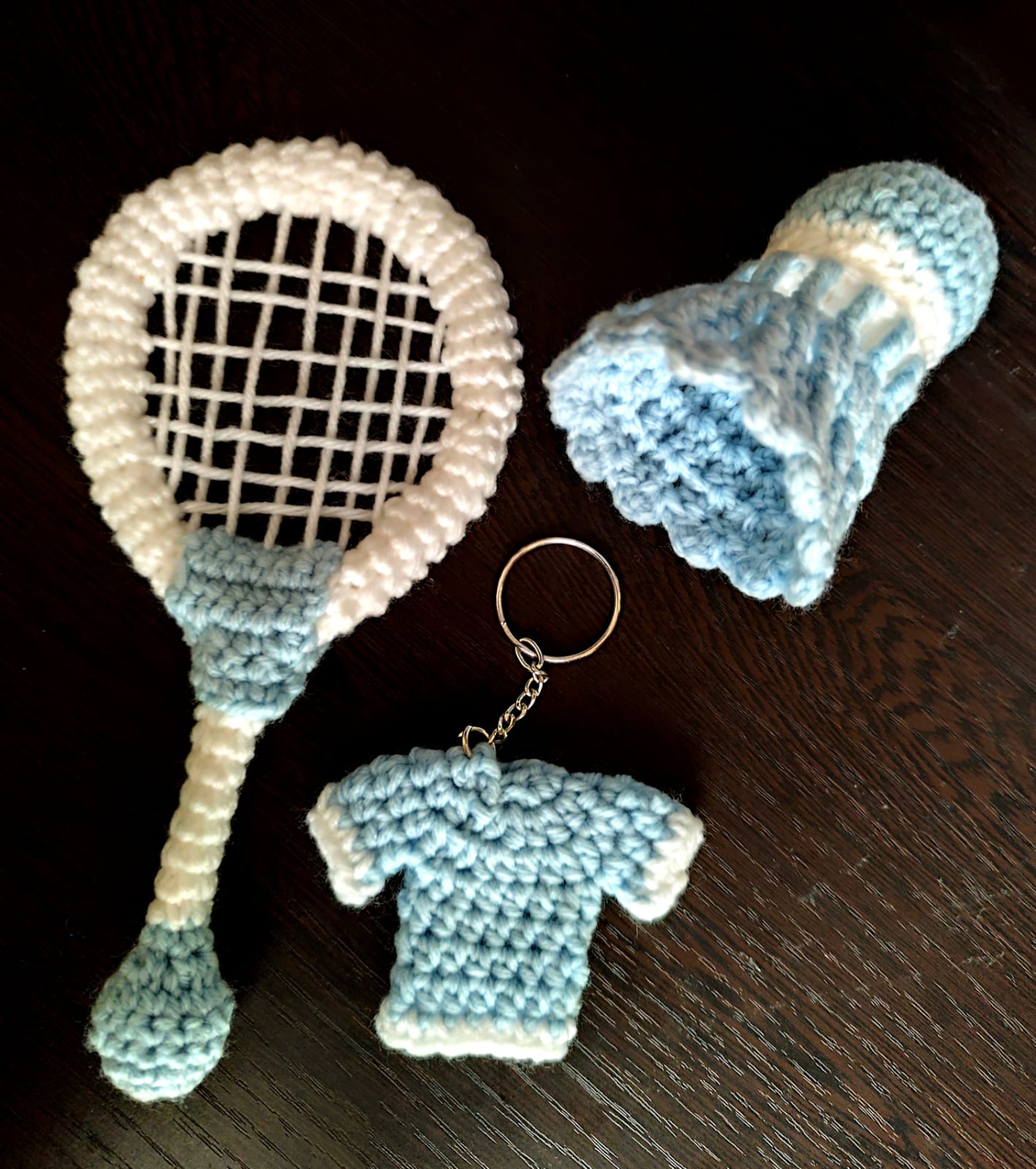 🏸 Crochet badminton racket 🏸 Crochet shuttlecock 👕 Mini jersey keychain