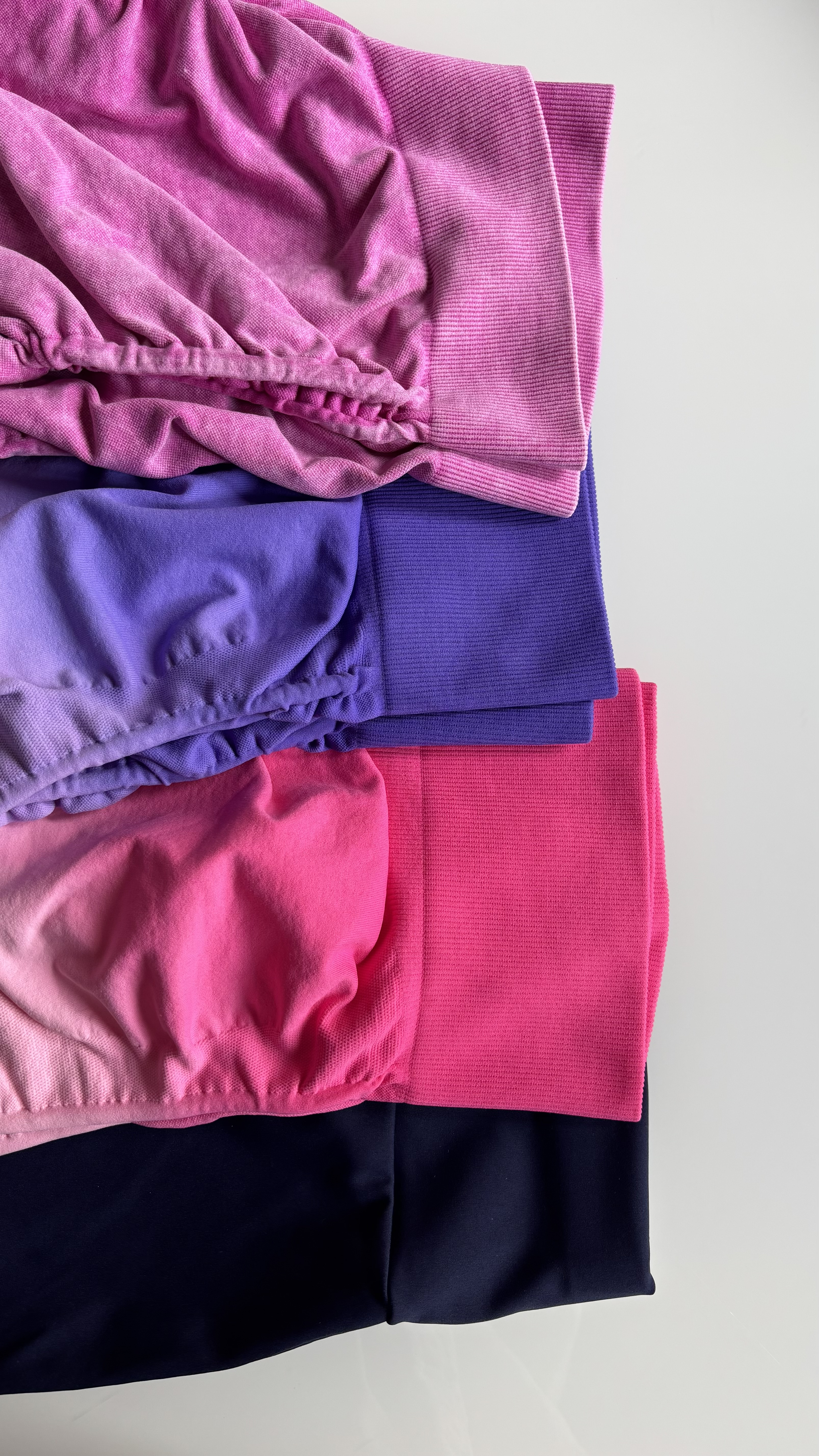 Short Corto de Cintas Laterales