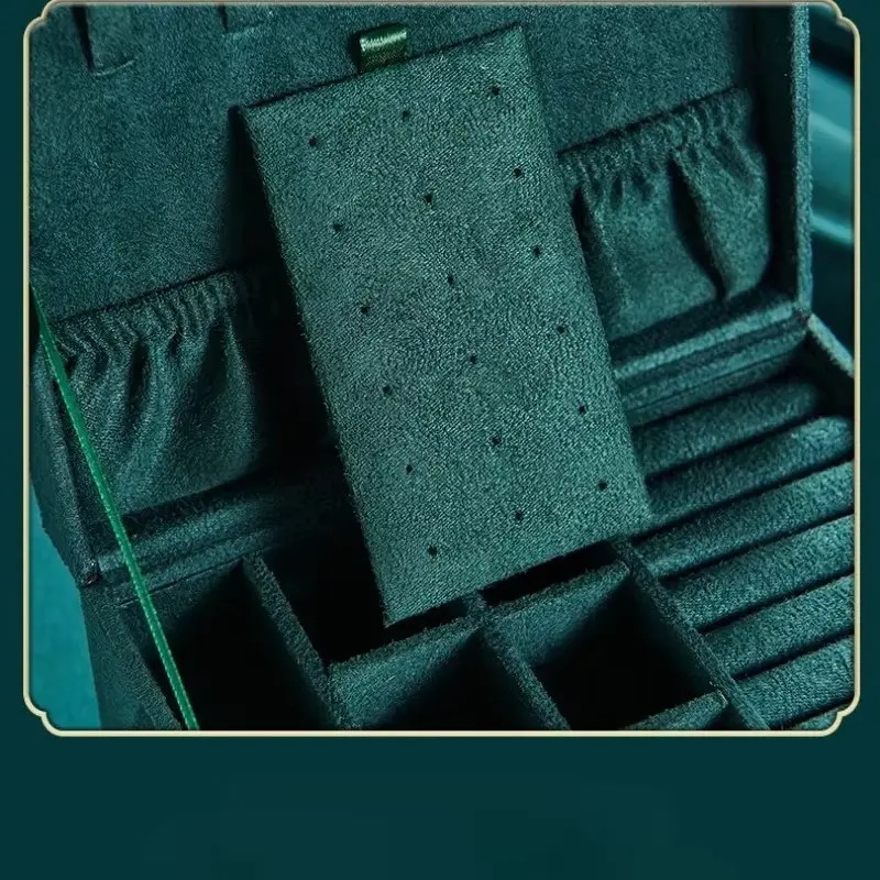Boîte à bijoux en velours vert