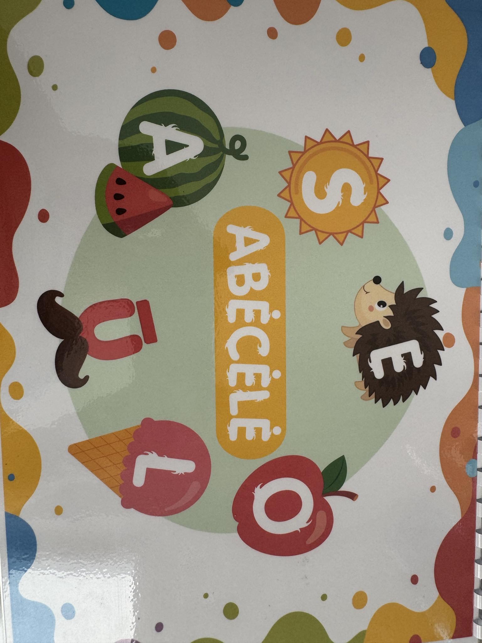 Abėcėlė su lipdukais