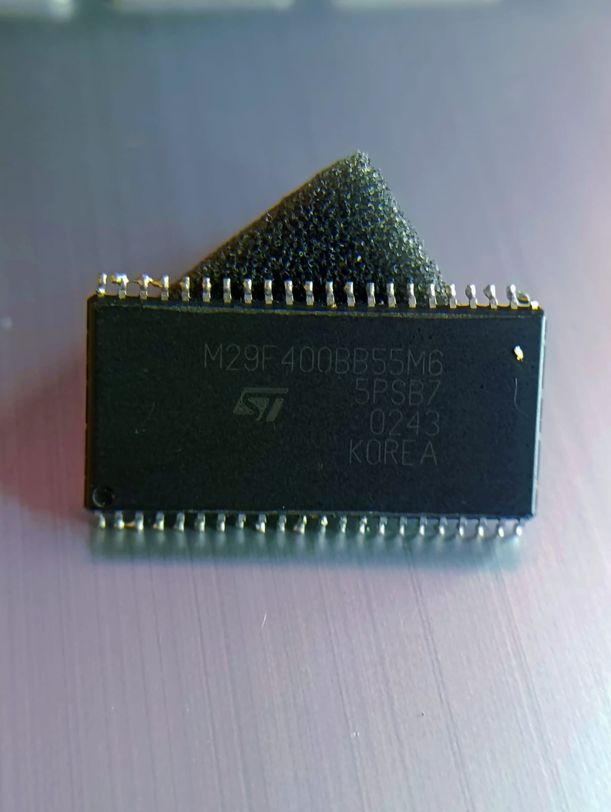 Memoria Flash paralela de 4 Mbit — M29F400BB55M6