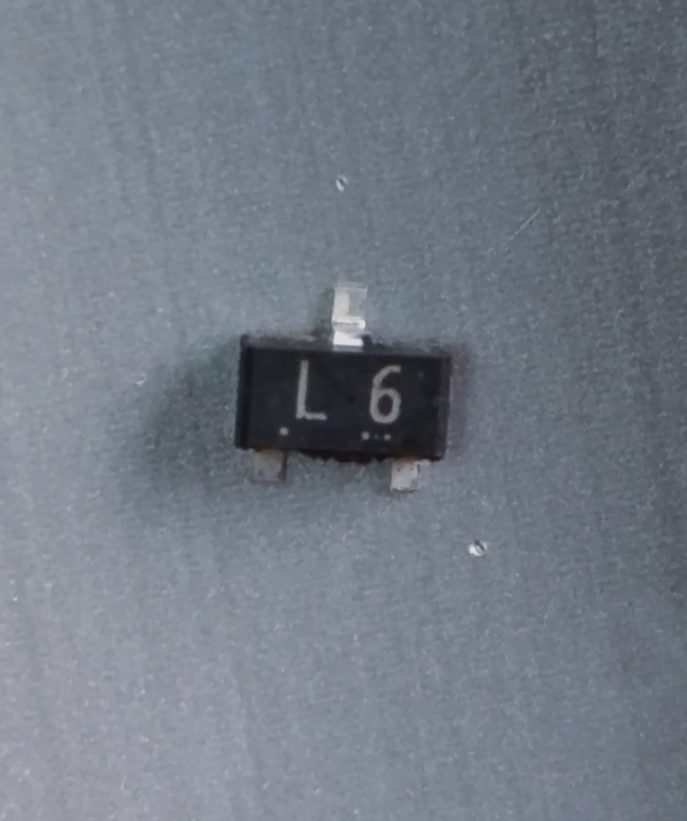 Transistor SOT23 --L6