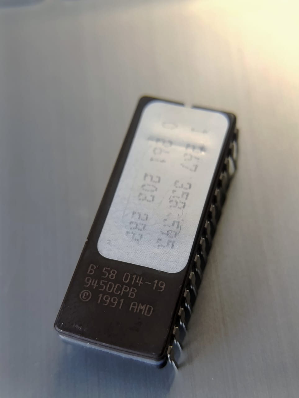 Memoria EPROM – AM27C512 / B58014-19