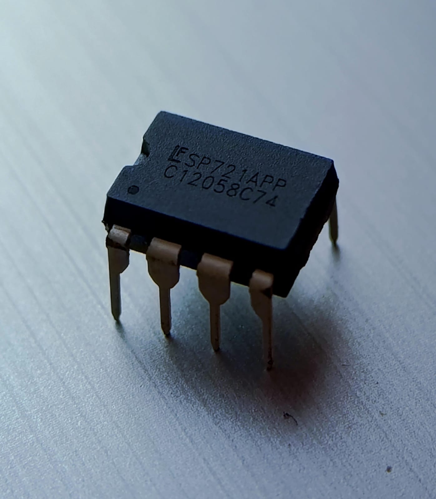 Protector ESD/Sobretensión de 7 canales – SP721APP