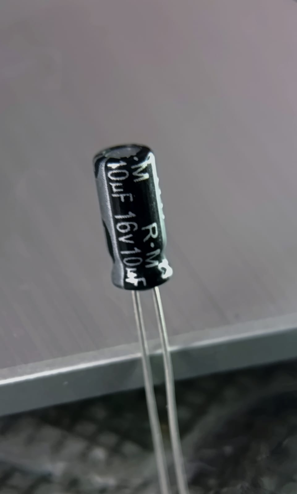 Capacitor electrolítico 10F