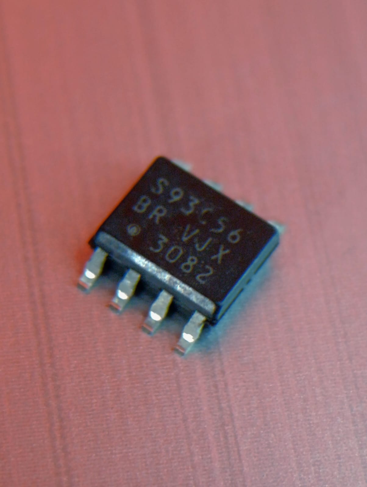 Memoria EEPROM - S93C56