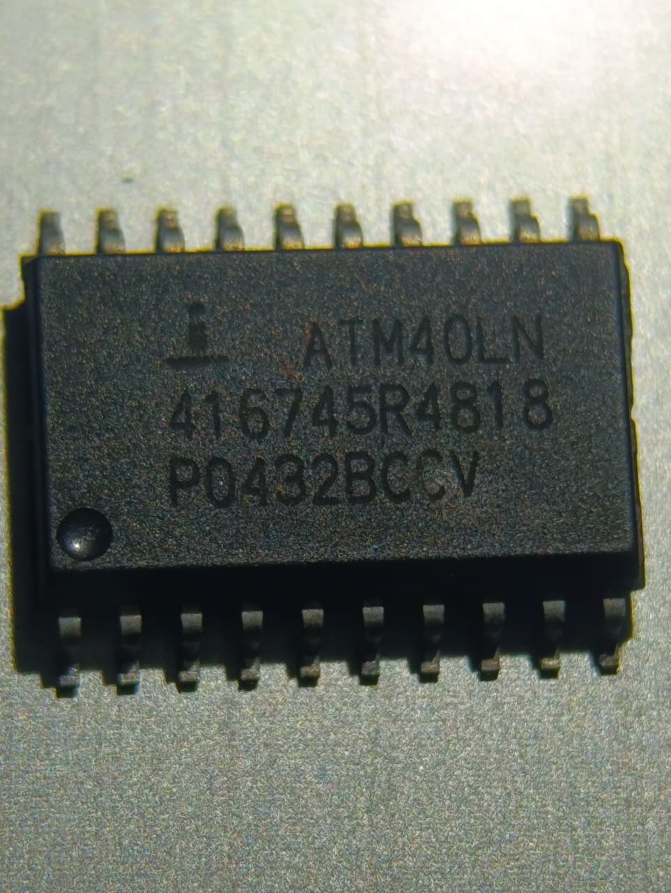 Circuito Integrado – ATM40LN