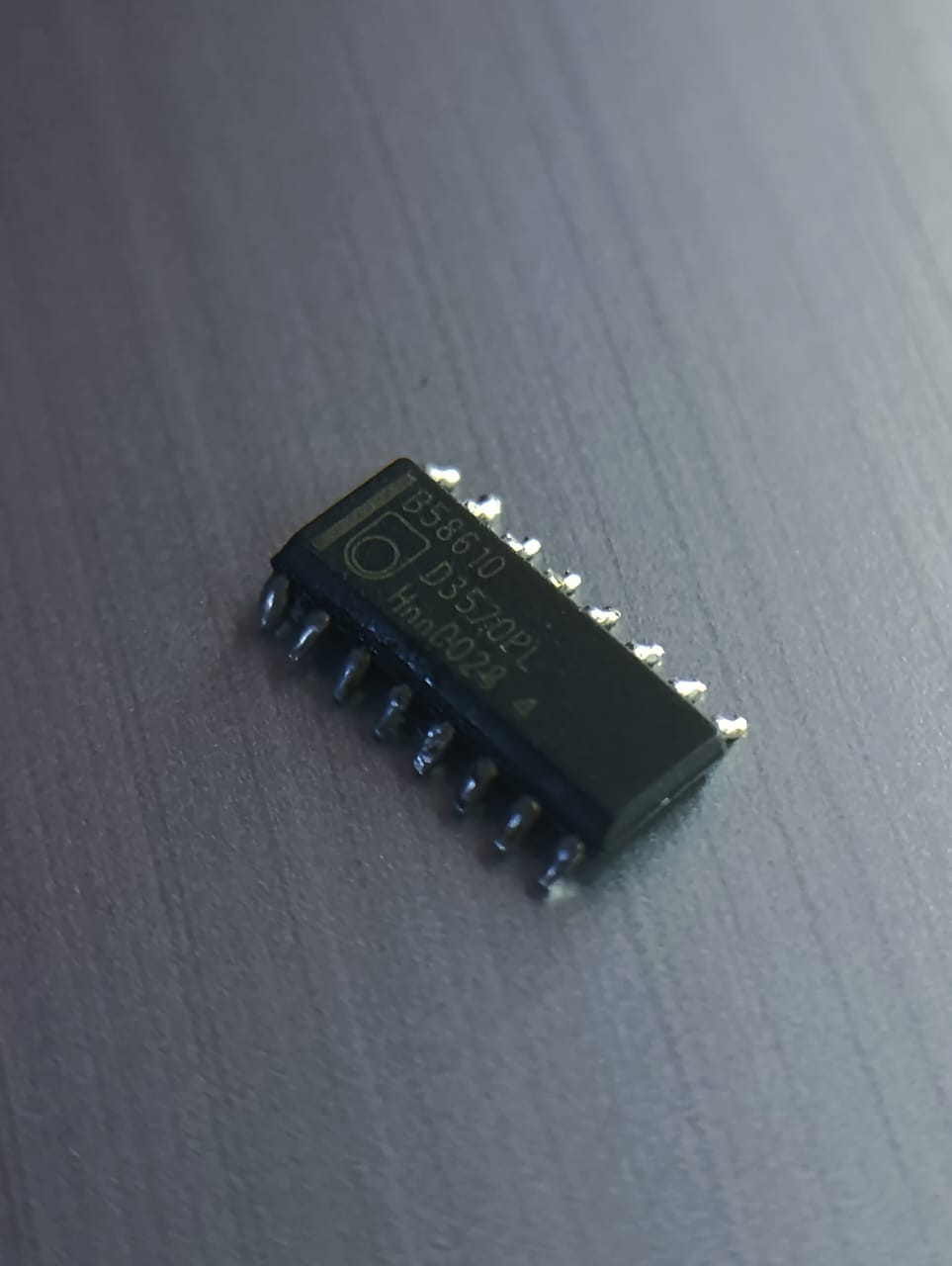 Amplificador operacional cuádruple – D3570PL