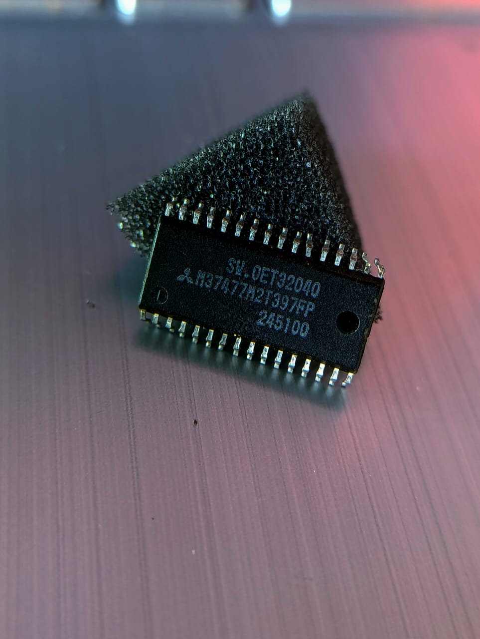 Microcontrolador — M37477M2H139FP