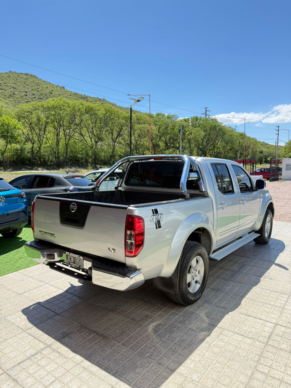Nissan Frontier LE 2.5 4×4