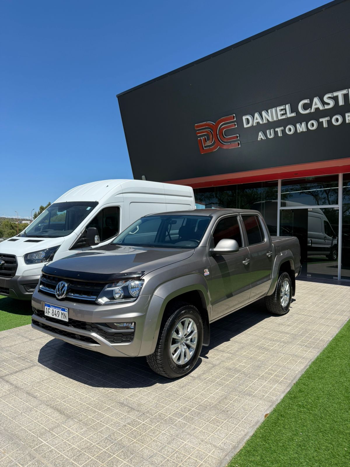 Volkswagen Amarok Comfortline  6M/T 4X2